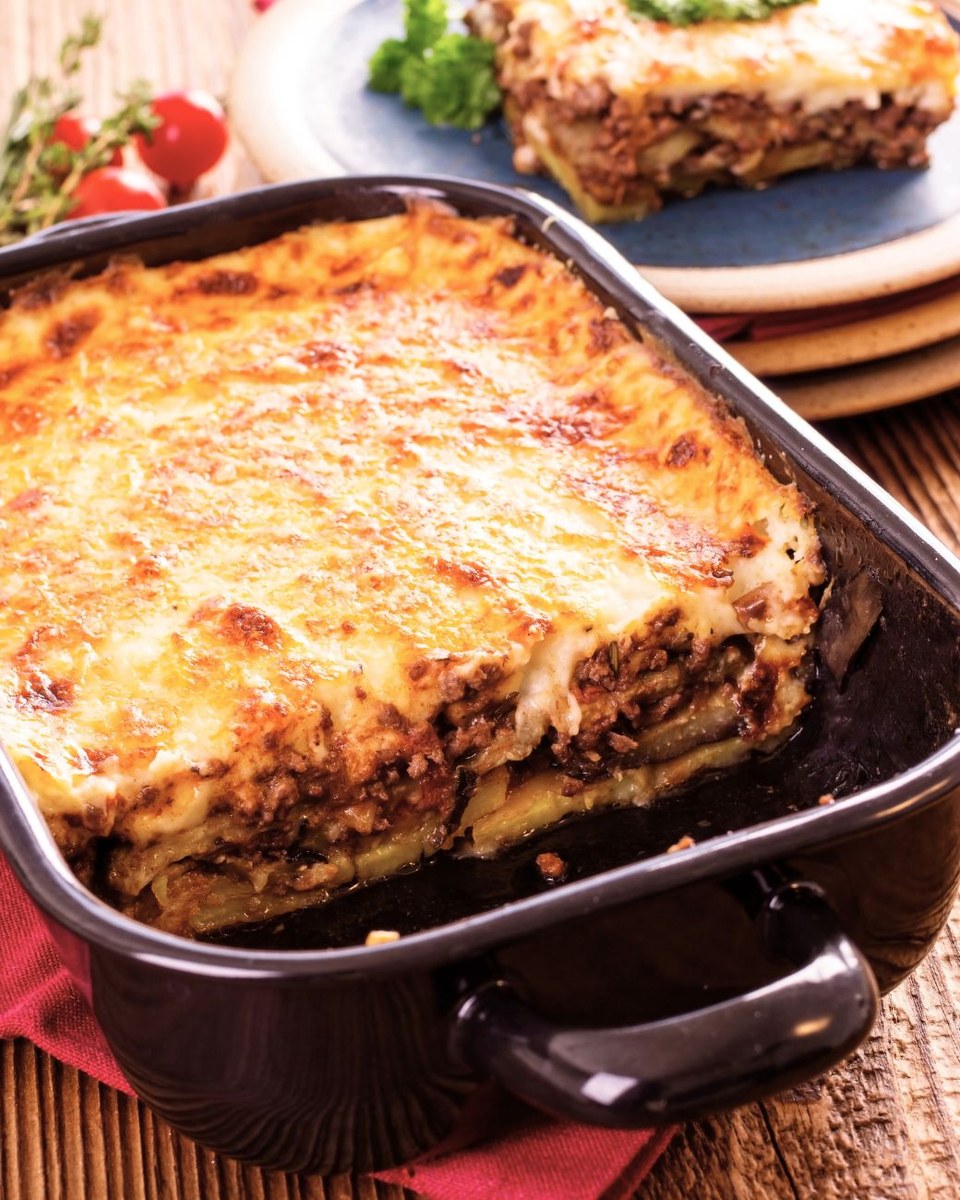 Heutiger Gewinner: Griechische Moussaka mit Auberginen und Bechamel (Illustration bei 0 Stimmen)
