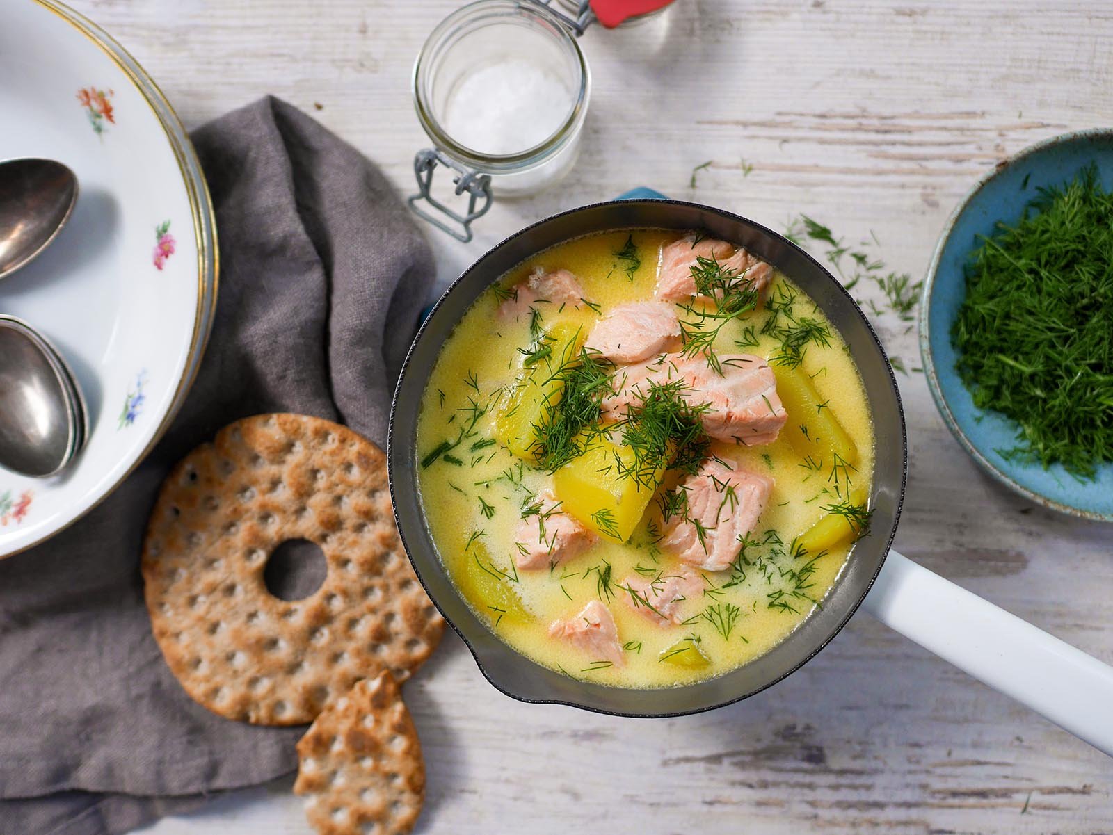 Lohikeitto – Cremige finnische Lachssuppe