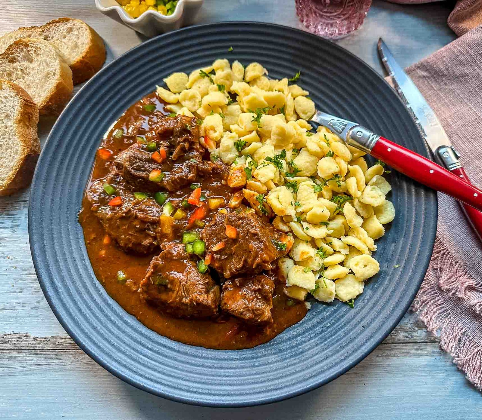 Ungarisches Gulasch – Originalrezept von der Familie