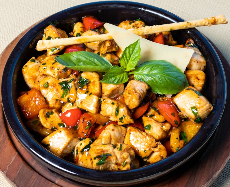 One Pot Pasta mit Hähnchen und Spinat
